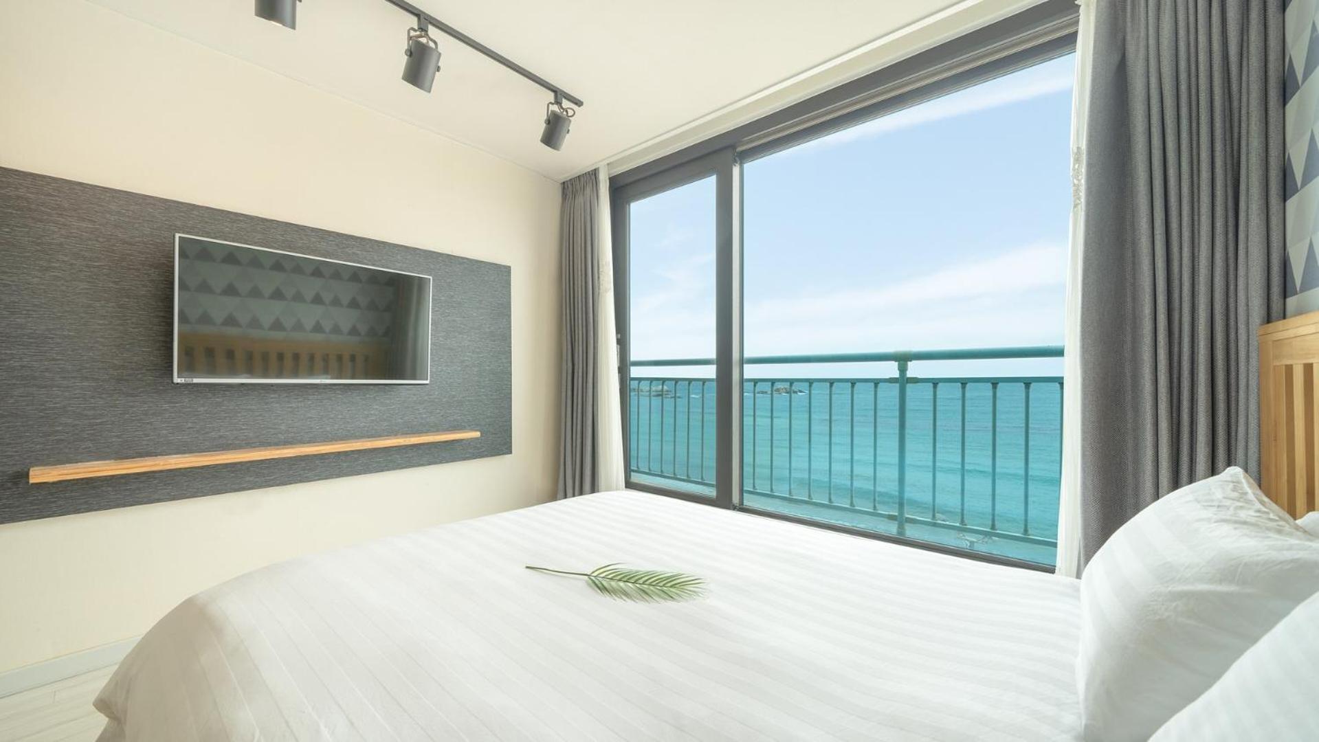 Goseong Littlesquare Oceanview Pension Quarto foto