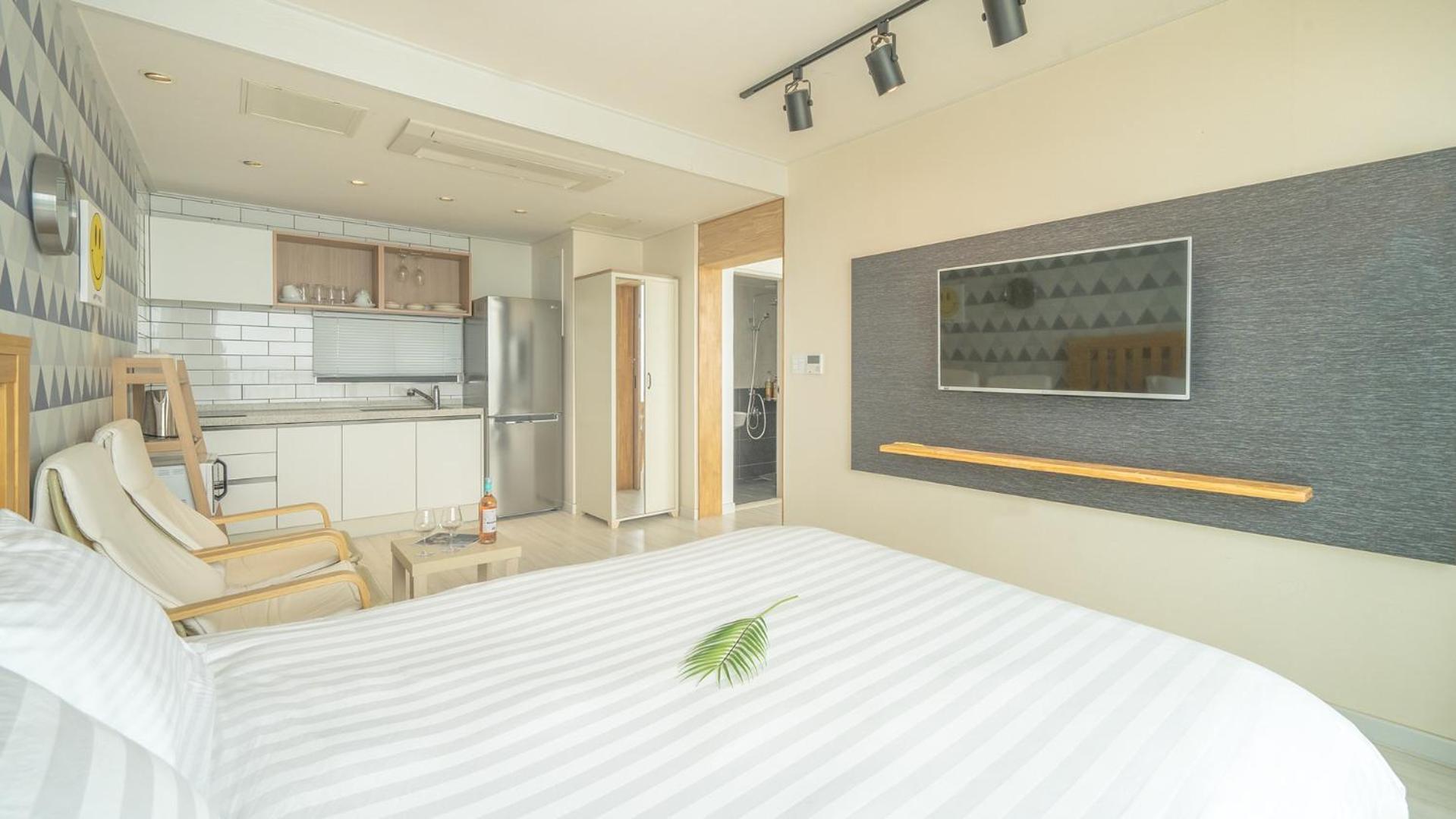 Goseong Littlesquare Oceanview Pension Quarto foto