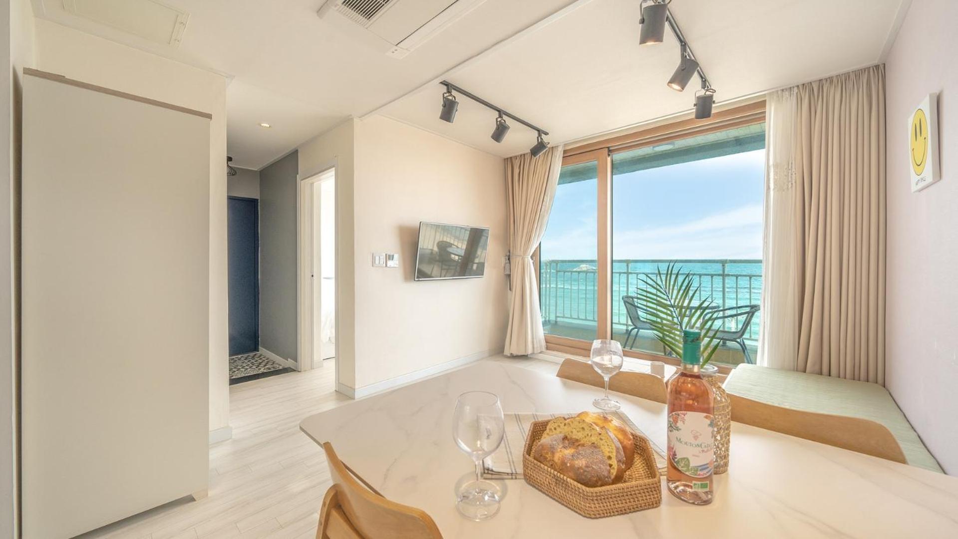 Goseong Littlesquare Oceanview Pension Quarto foto